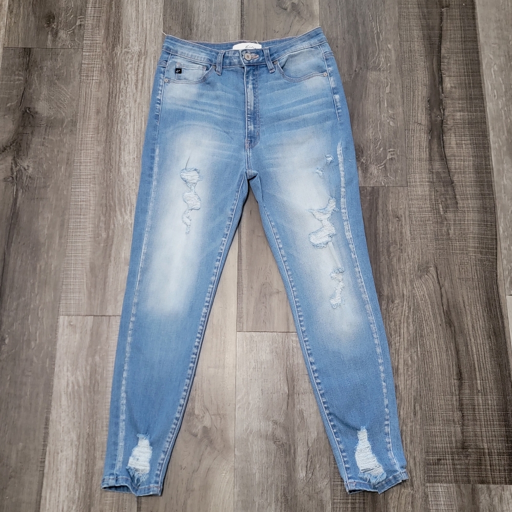 KanCan Distressed Skinny Jean